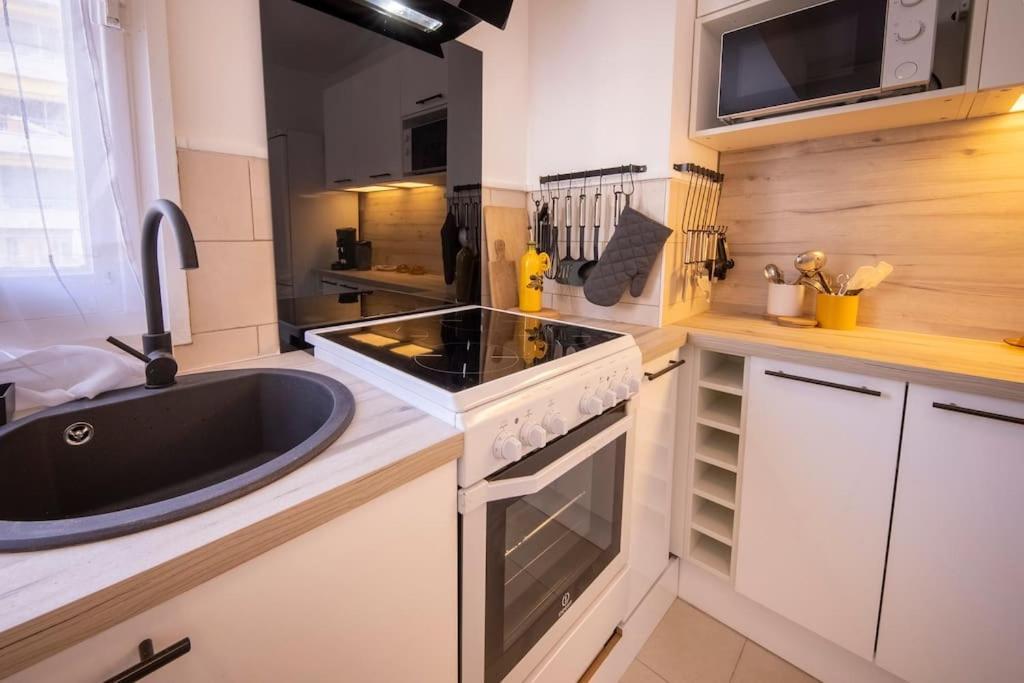 06B - Beautiful 2 Rooms With Terrace Sea View Roquebrune-Cap-Martin Eksteriør billede